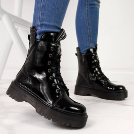 Fekete lakkozott bőrcsizma Filippo W PAW297 2