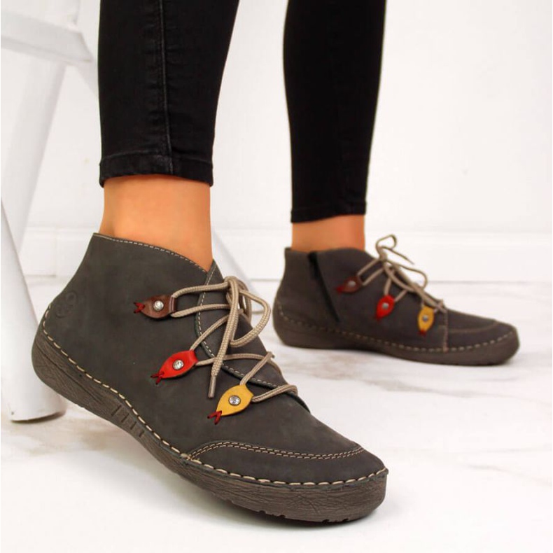 Szürke szigetelésű csizma W Rieker 52542-42 2