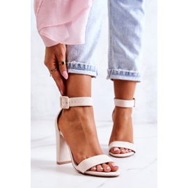 FB2 Jacqueline bézs velúr magassarkú szandál 2