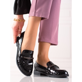 TRENDI Elegáns lakkozott cipő fekete 1