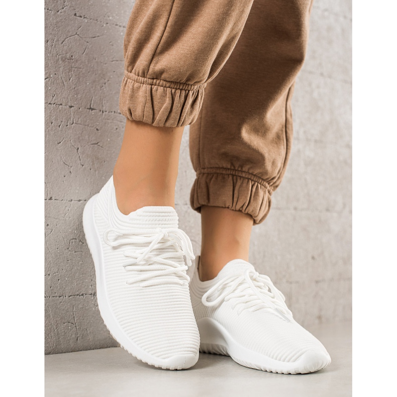 TRENDI Könnyű sportcipők fehér 1