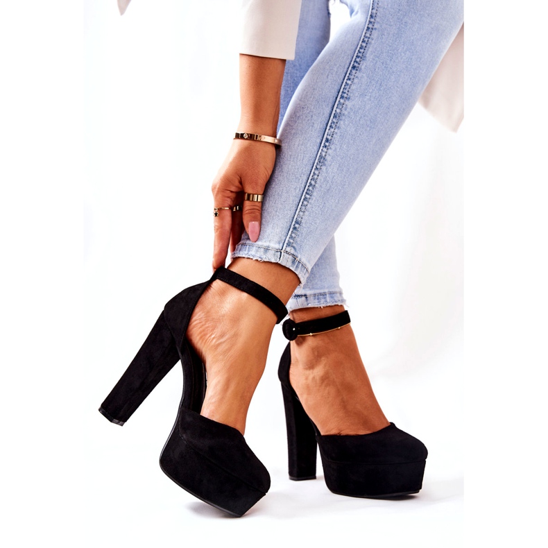 SEA Női szivattyú egy sarkú platformon Velúr fekete Netel 1