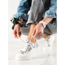 Seastar Divattervező tornacipők fehér fekete 1 Seastar Divattervező tornacipők fehér fekete 1