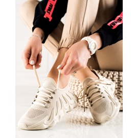 TRENDI Bézs színű divatcipők 1