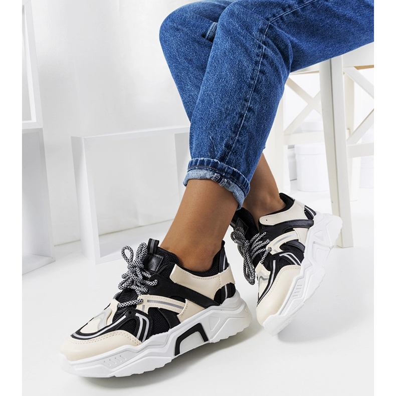 Delois női fekete tornacipő bézs 1