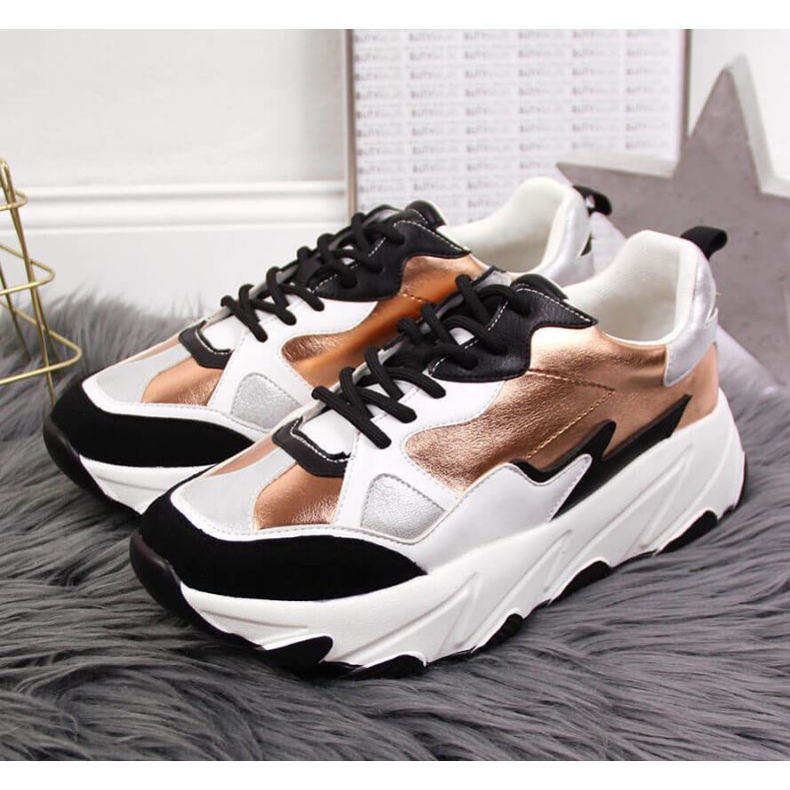 Cipők Potocki W WOL53 platformon fehér és arany aranysárga 2 Cipők Potocki W WOL53 platformon fehér és arany aranysárga 2