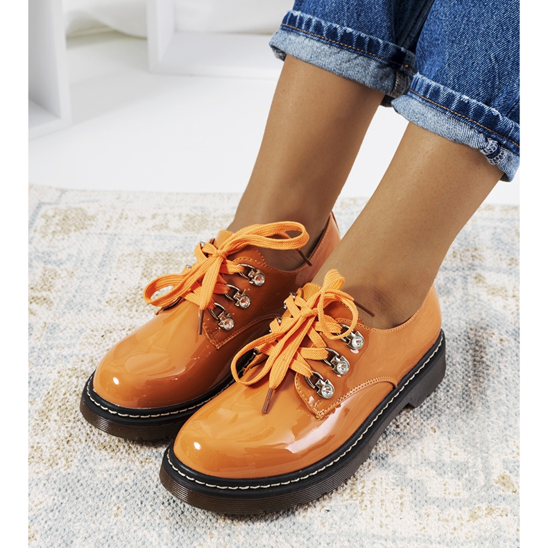 Kristina narancssárga lakkozott cipő 1