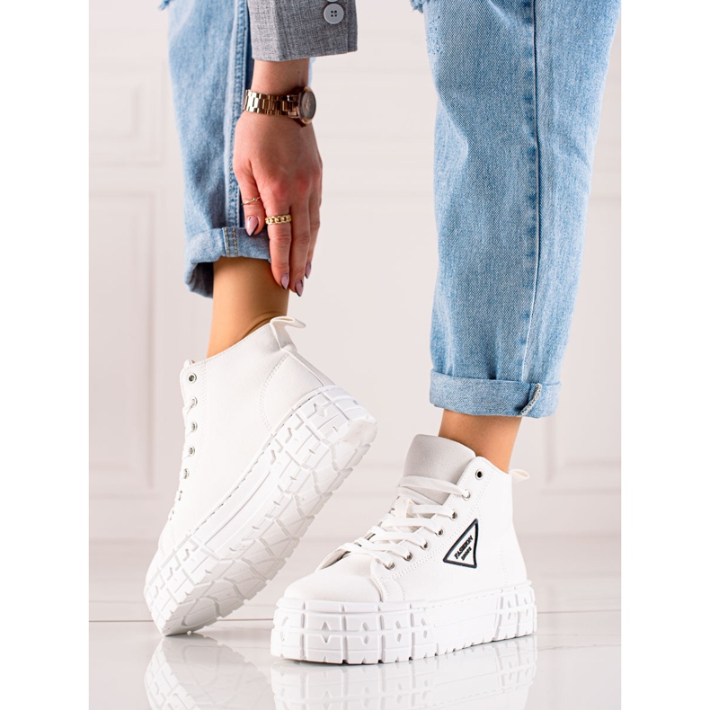 TRENDI Magas szárú divatcipők fehér 1