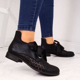 Tavaszi áttört csizma Jezzi W JEZ319A fekete 2