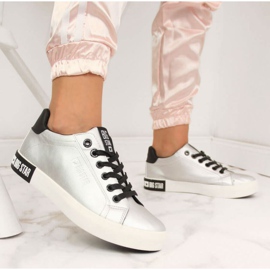 Alacsony szárú cipők öko bőrrel Big Star W II274034 ezüst 2