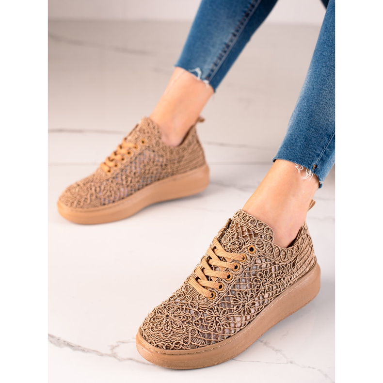 ARTIKER Áttört cipők a platformon bézs 1