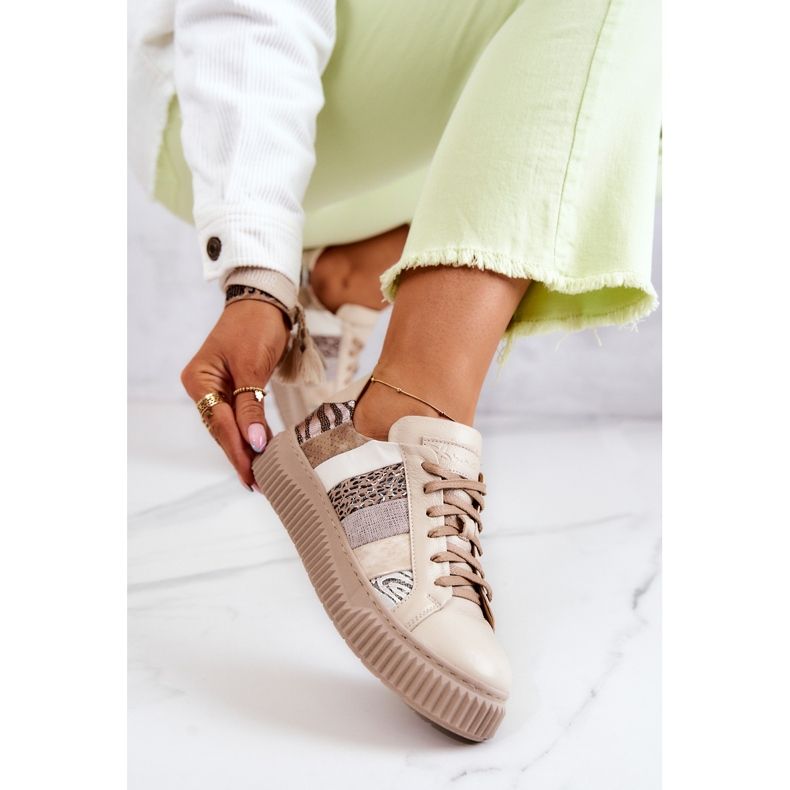 Bőr sportcipő az emelvényen Maciejka 05482-04 Bézs 1