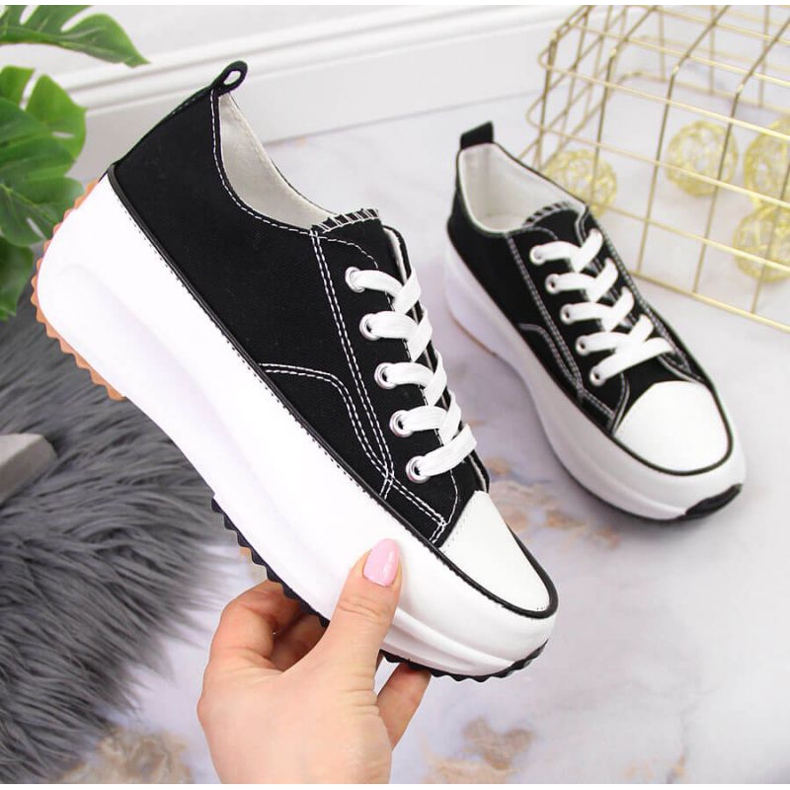 Fekete Sneakers McKeylor W JAN93 éksarkú 1