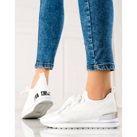 TRENDI Fehér sportcipő csillogással 1