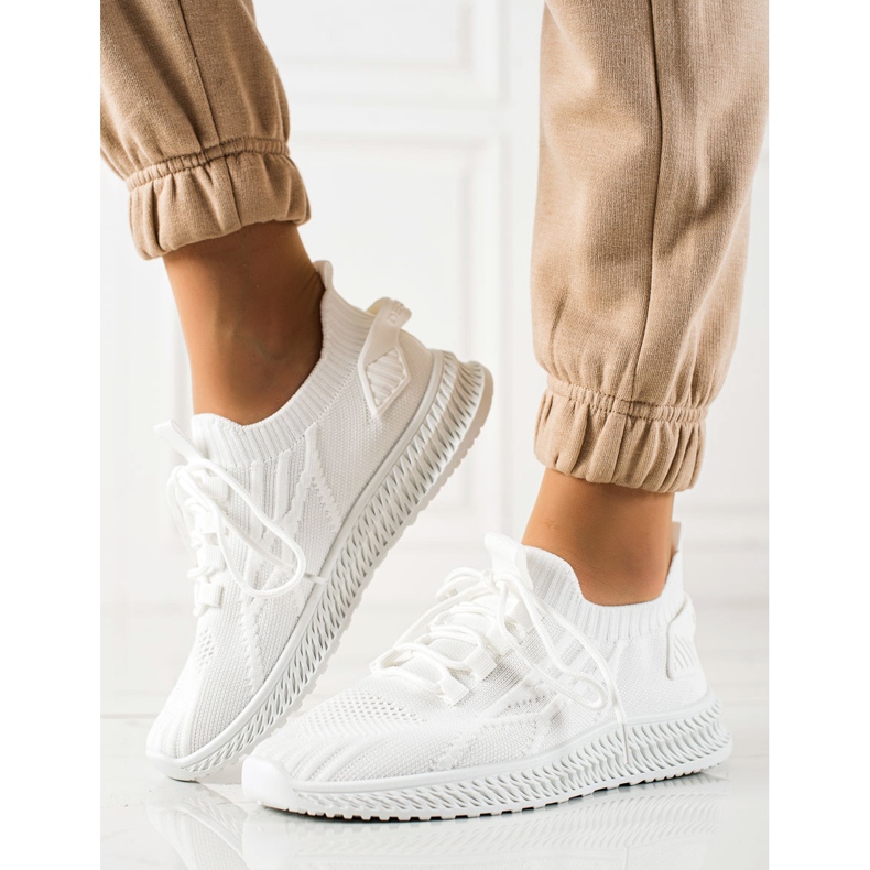 TRENDI Divatos sportcipő fehér 2