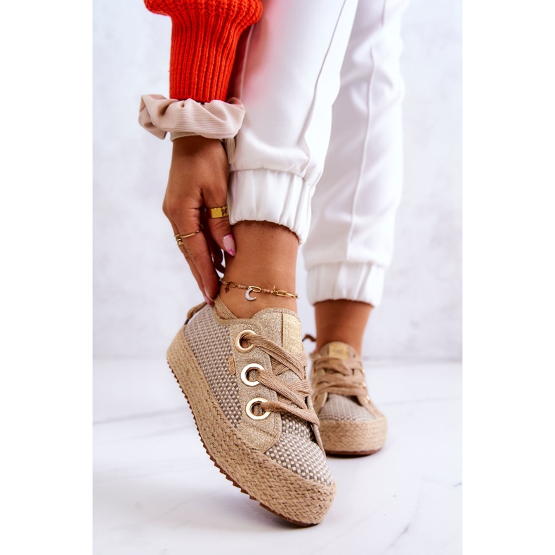 Női fonott tornacipő Big Star JJ274392 bézs és arany színben 1