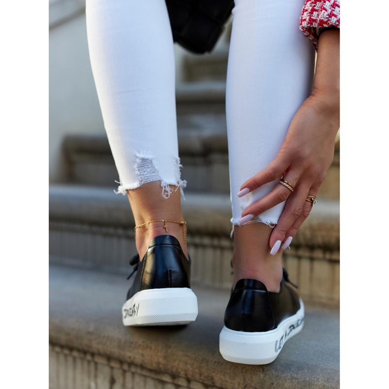 S.Barski Női bőr tornacipő fekete Carrey díszítéssel 2