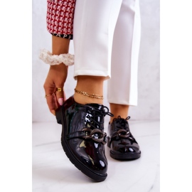 S.Barski Lakkozott cipő fekete Larosa-dísszel megkötve 1