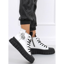 Ayse FEHÉR / FEKETE tornacipő 1