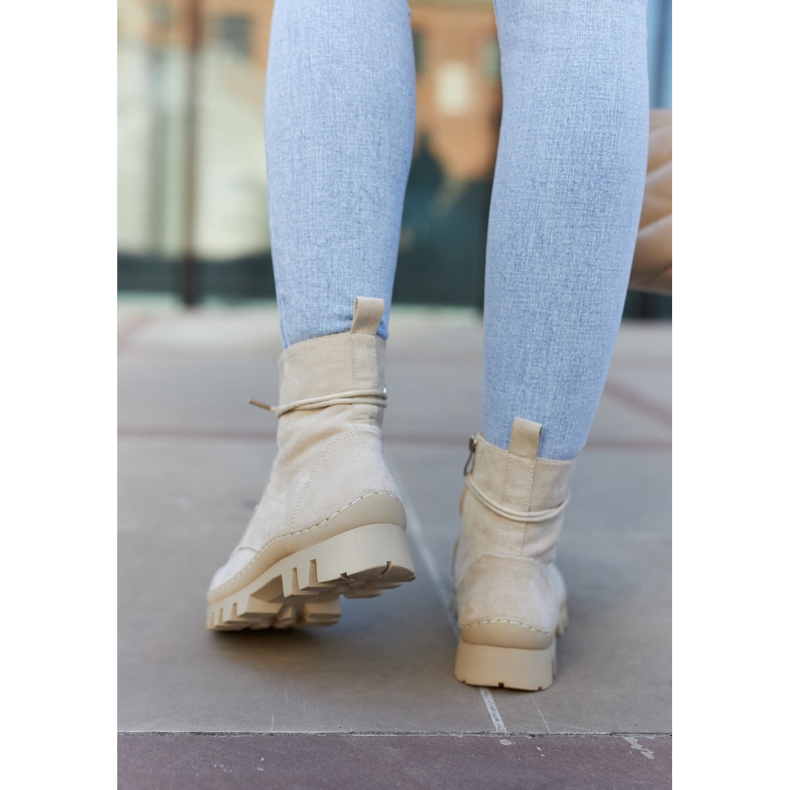 S.Barski Velúr csizmák, világosszürke varrással bézs 2 S.Barski Velúr csizmák, világosszürke varrással bézs 2