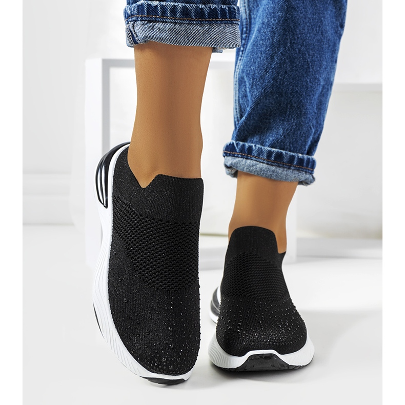 Fekete sportcipő a Winston-tól 1