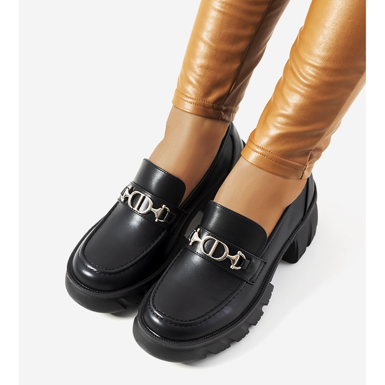 Fekete mokaszinok vastag Brant talpon 1