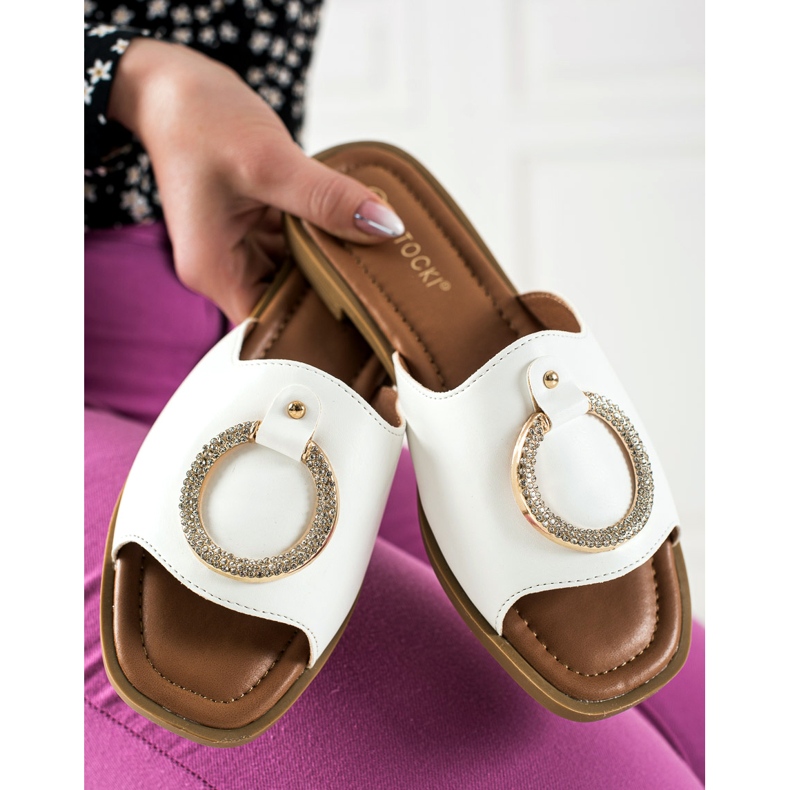 W. Potocki Fehér papucs Potocki-dísszel 1