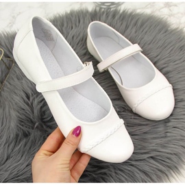 Tépőzáras balerinák Communion Kornecki Jr KOR6271A fehér 1 Tépőzáras balerinák Communion Kornecki Jr KOR6271A fehér 1