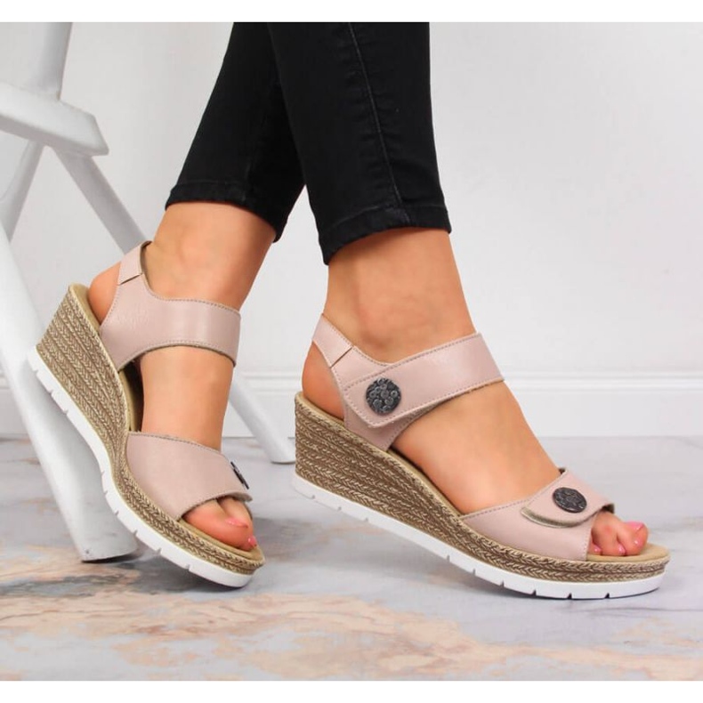 Bőr szandál éken Rieker W 619B9-31 rózsaszín 2