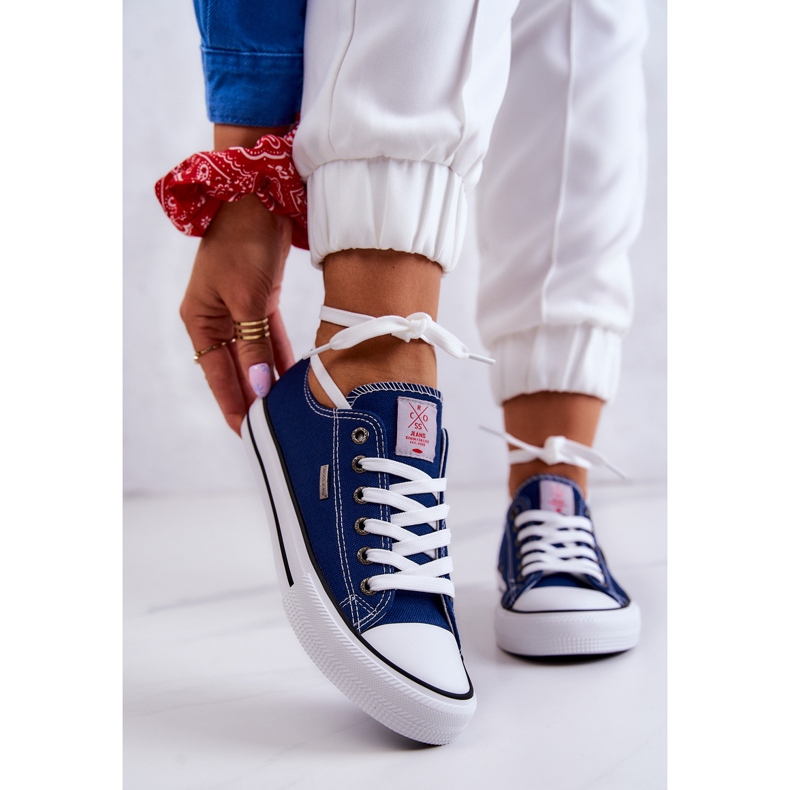 Női klasszikus tornacipő Cross Jeans JJ2R4012C sötétkék 2 Női klasszikus tornacipő Cross Jeans JJ2R4012C sötétkék 2