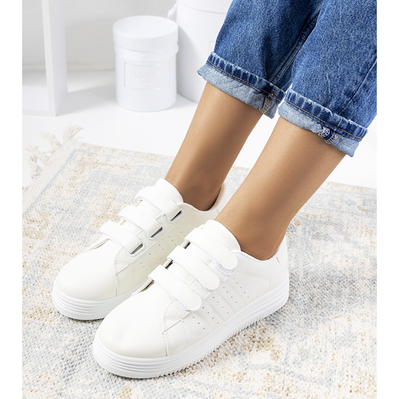 Fehér tornacipő a Nizza platformon 1