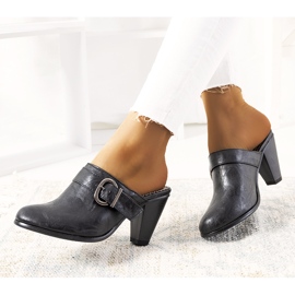 Black Gralow magassarkú fekete 1