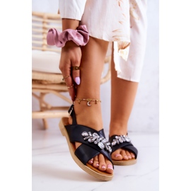 FW1 Kényelmes női szandál fekete Irvine díszítéssel 1