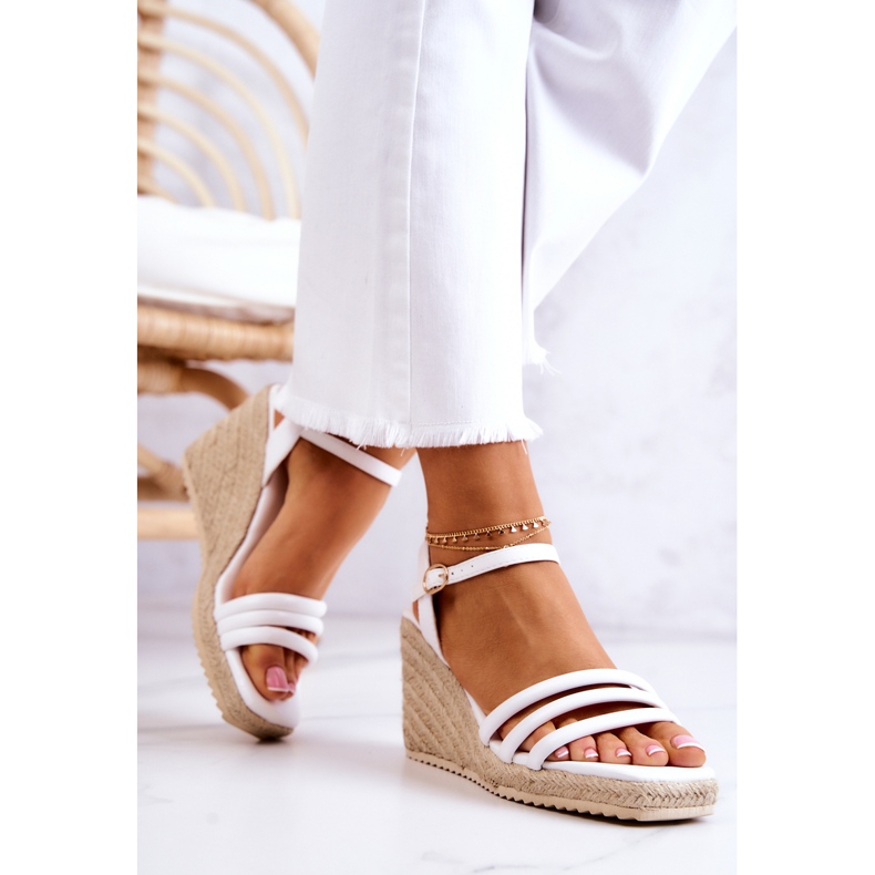 FJ1 Louisiana Fehér Szandál Egy Ék 2