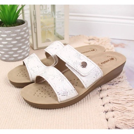 Tépőzáras Inblu W ARC10A fehér 2 Tépőzáras Inblu W ARC10A fehér 2