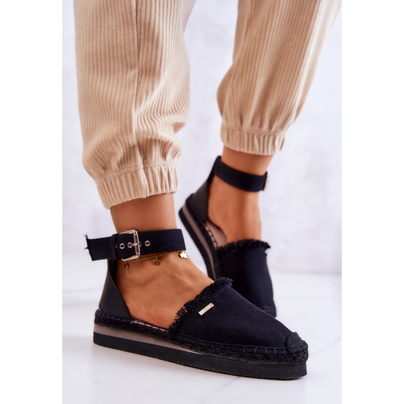 Női espadrillák csattal Big Star JJ274888 Fekete 1