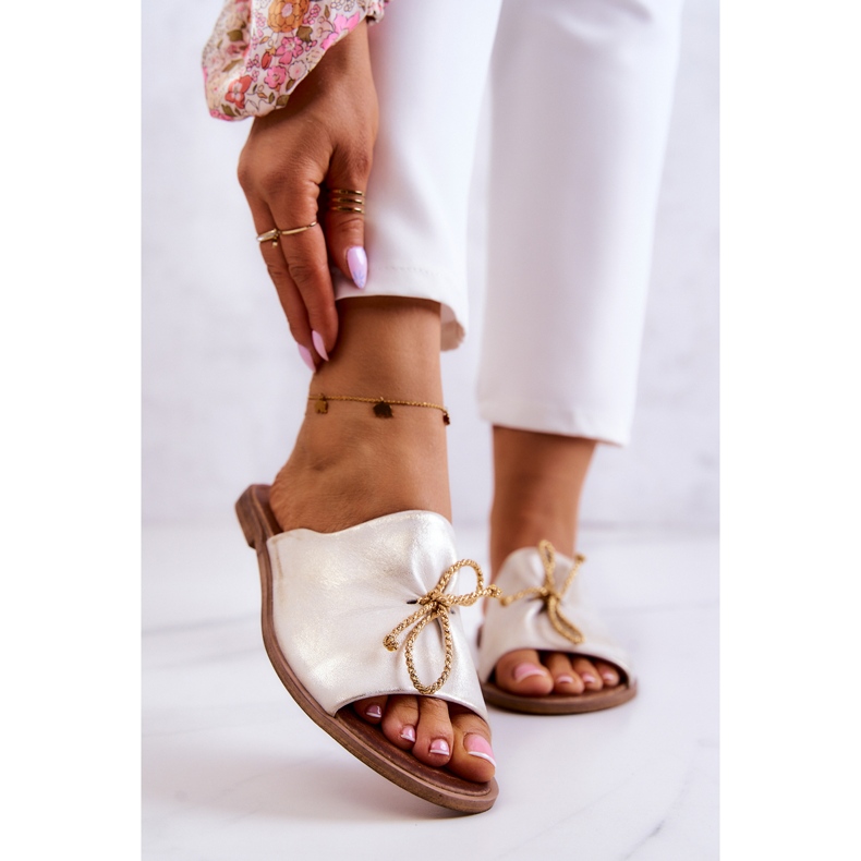 Bőr női papucs Nicole 2659/004 fehér és arany 1