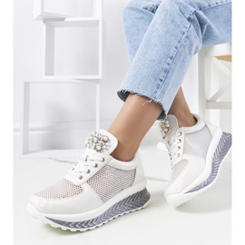 Fehér holografikus tornacipő a Saggers-től 1