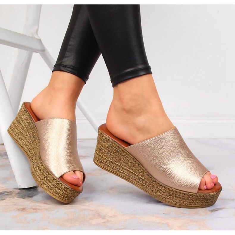 Ékes papucs Vinceza W JAN98B arany aranysárga 2 Ékes papucs Vinceza W JAN98B arany aranysárga 2