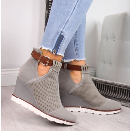 Szürke áttört ék alakú tornacipő Filippo W PAW117B 2