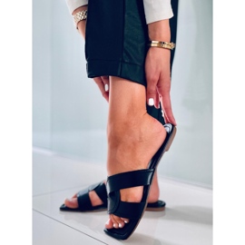 Négyzet alakú talpú csúszdák Nitya Black fekete 2