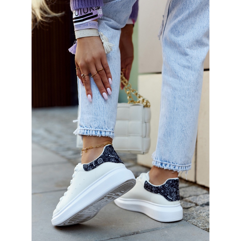 FE1 Klasszikus női sportcipő fekete-fehér Meleris 2