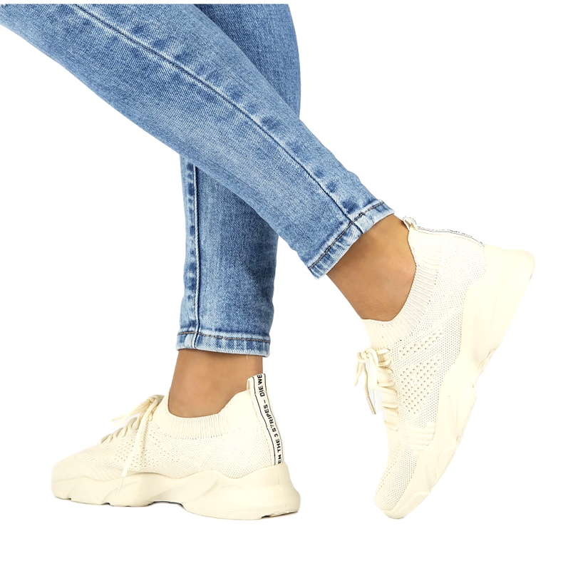 Filippo DTN2184/22 bézs zokni. 6 Filippo DTN2184/22 bézs zokni. 6