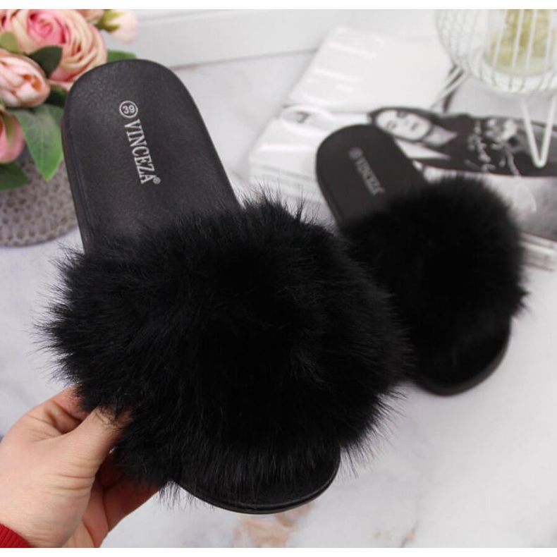 Fekete Vinceza W JAN97A szőrme papucs 1