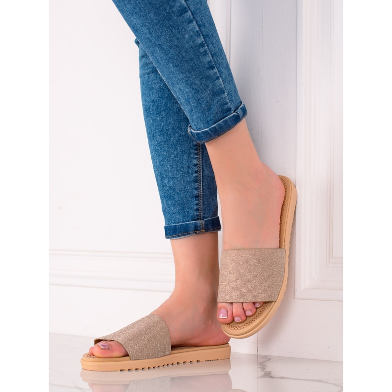 TRENDI Csillogó papucs bézs 1