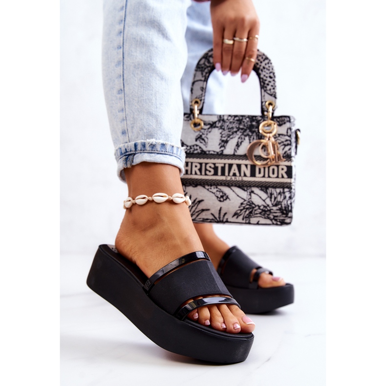 Női illatos papucs ZAXY HH285197 Fekete 2