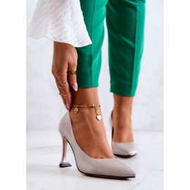 S.Barski Divatos bőr tűsarkú világosszürke Tamira 1