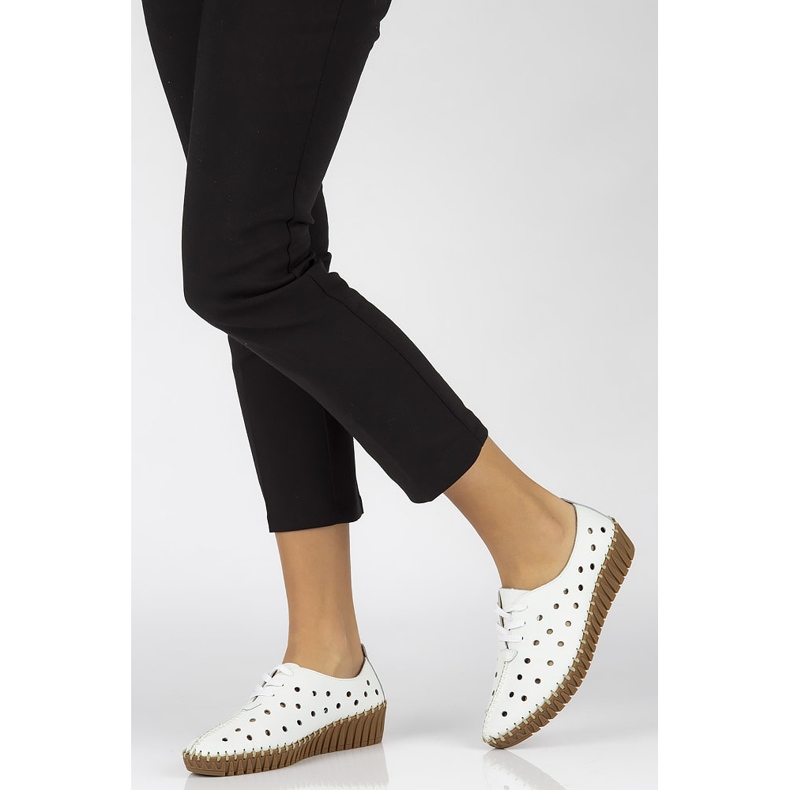 Bőr cipő Filippo DP1230 / 20 Wh fehér 1