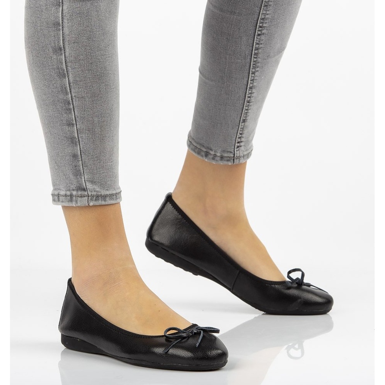 Bőr balerinák Filippo DP038 / 20 Bk fekete 2