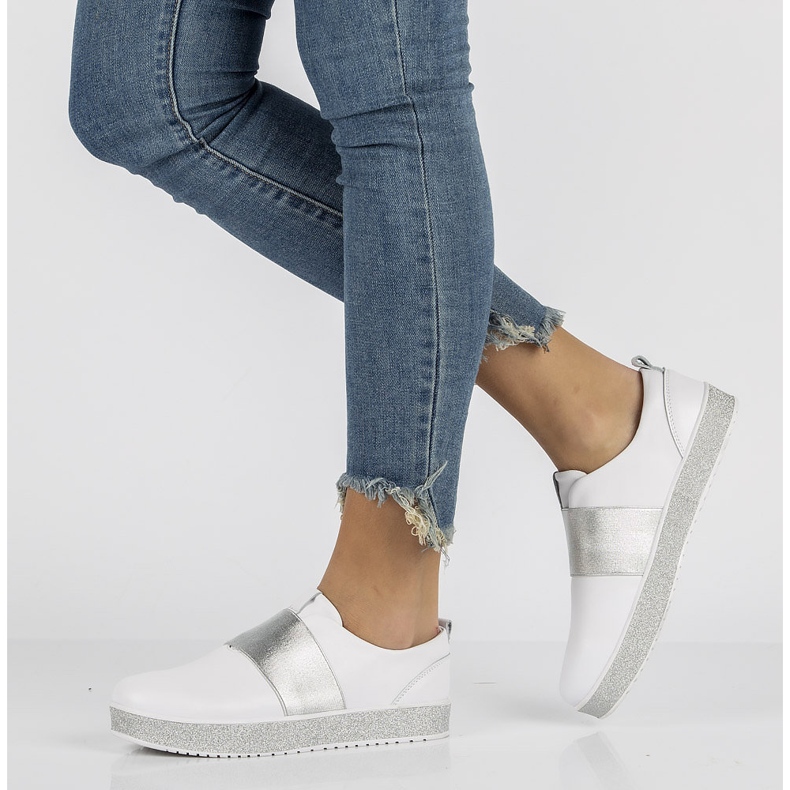 Bőr cipő Filippo DP1259 / 20 Wh fehér 1